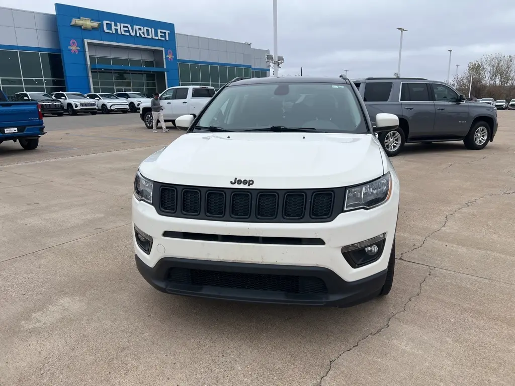 2020 Jeep Compass Altitude photo 2