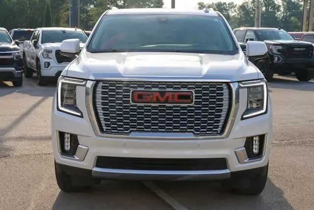 2022 Gmc Yukon Denali photo 2