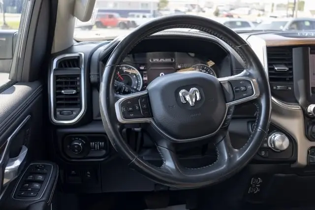 2022 Ram 1500 Laramie photo 6
