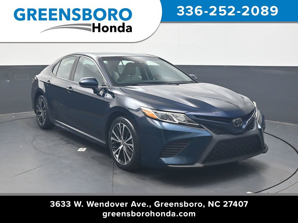 2020 Toyota Camry SE