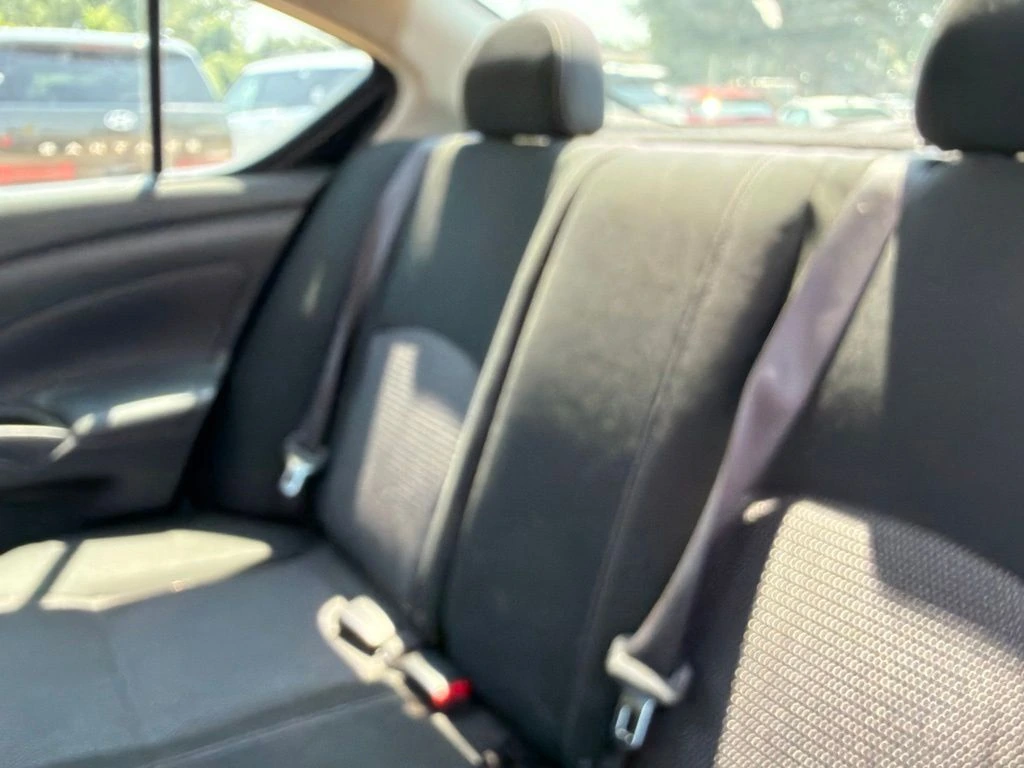 2017 Nissan Versa Sedan SV - Photo 13