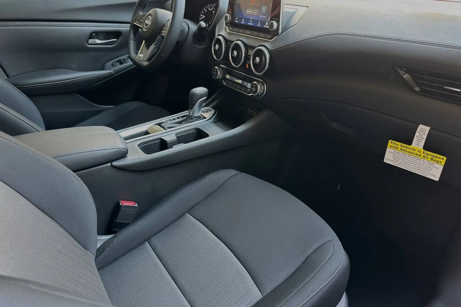 2025 Nissan Sentra SV photo 12