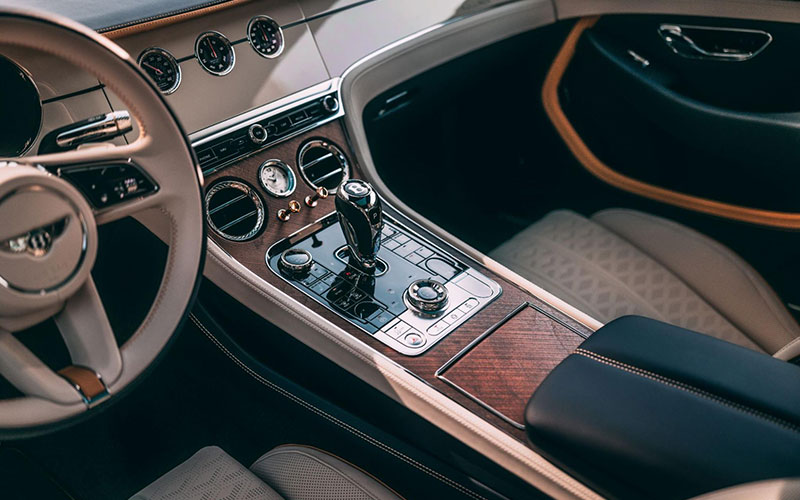 Bentley Continental GT Mulliner Interior