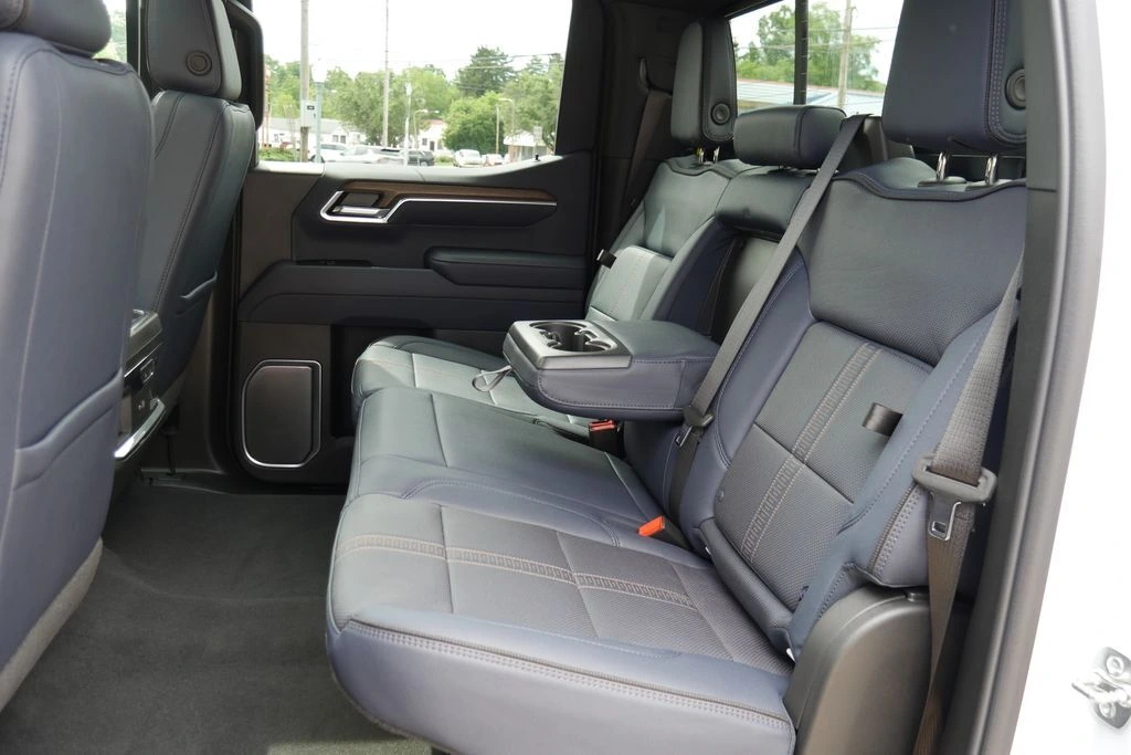 2026 Chevrolet Silverado 1500 High Country - Photo 17