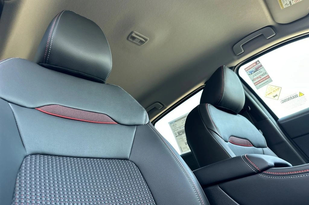 2025 Nissan Kicks SR - Photo 14