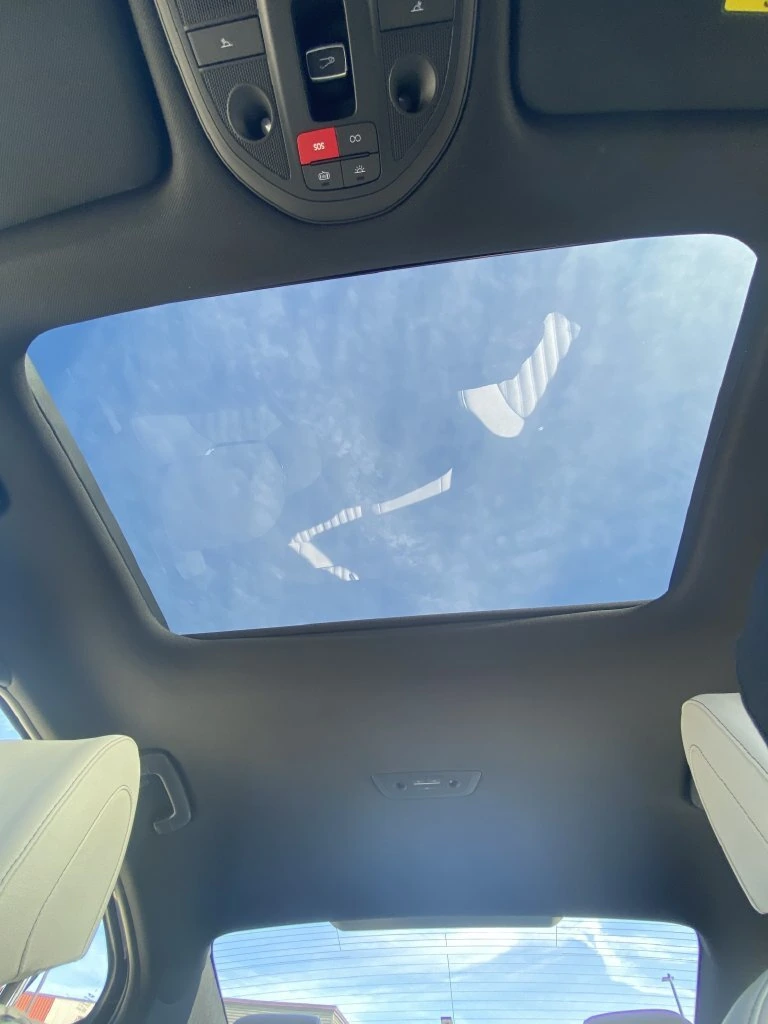 2025 GENESIS G70 Standard - Photo 19