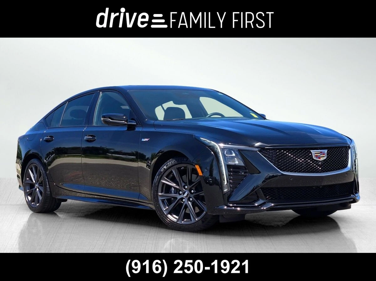 2025 Cadillac CT5 V-Series's photo