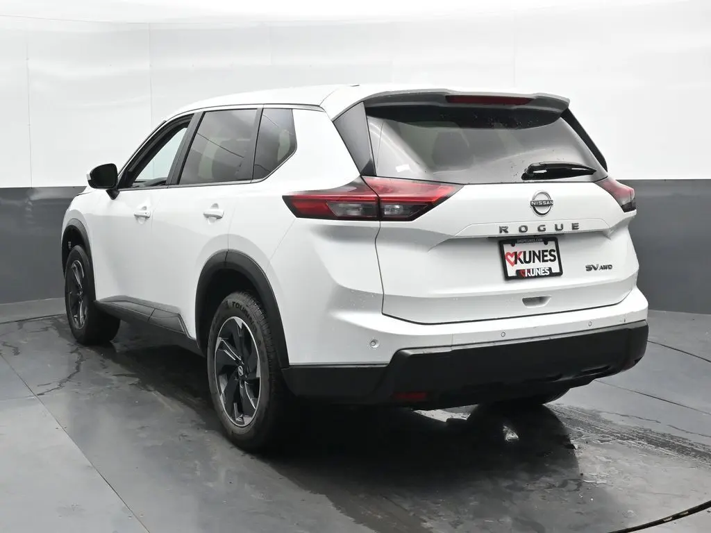 2024 Nissan Rogue SV AWD photo 6