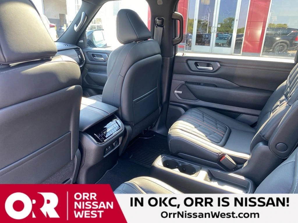 2026 Nissan Armada PRO-4X - Photo 17