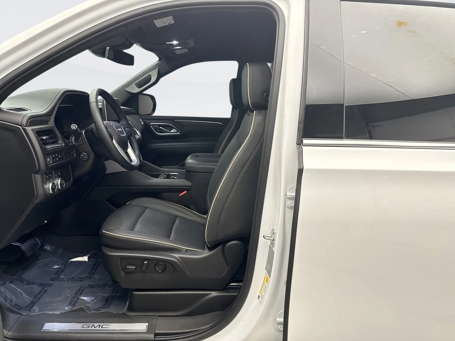 2024 Gmc Yukon SLT photo 11