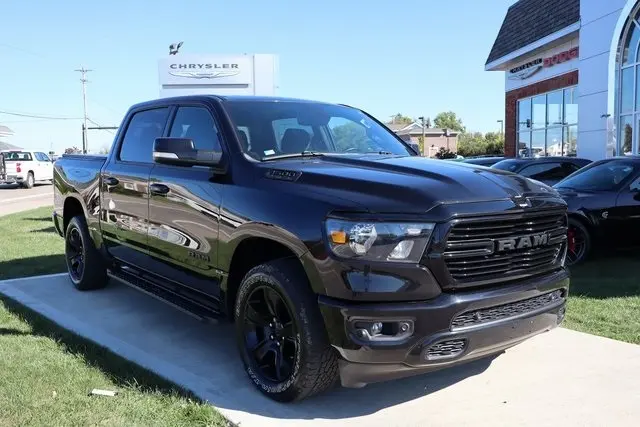 2020 Ram 1500 Big Horn Night Edition photo 3