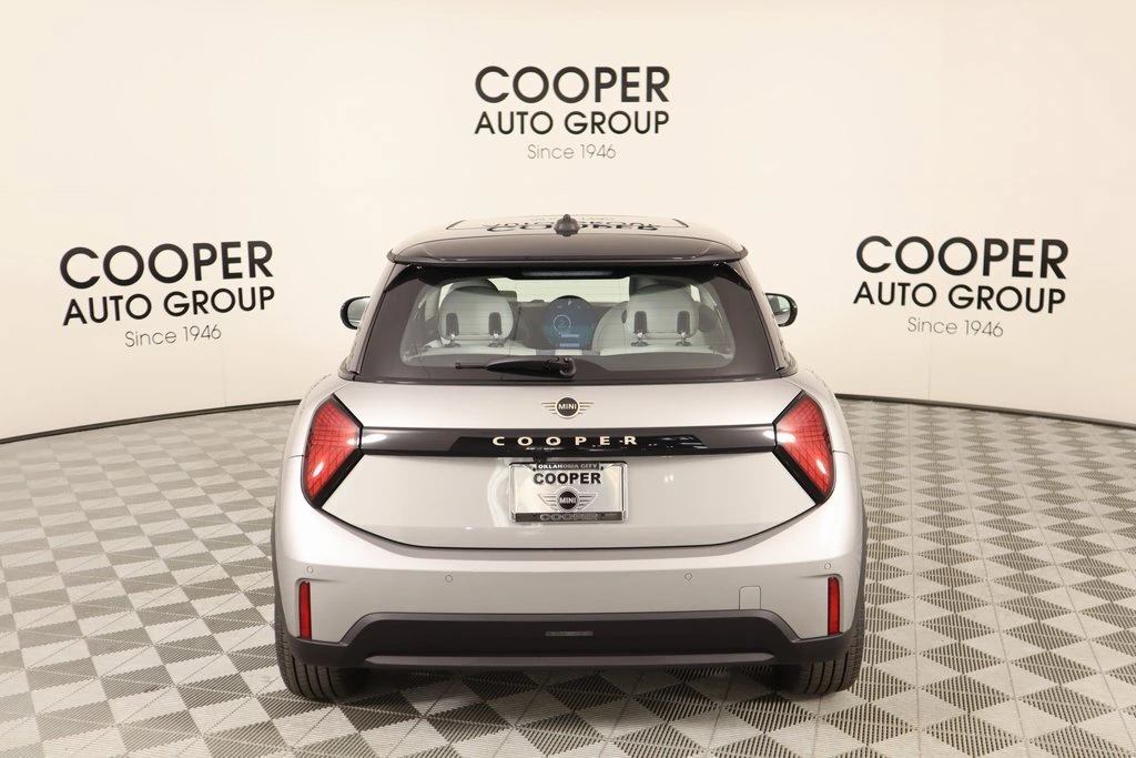 2025 MINI Hardtop 2 Door Base - Photo 21