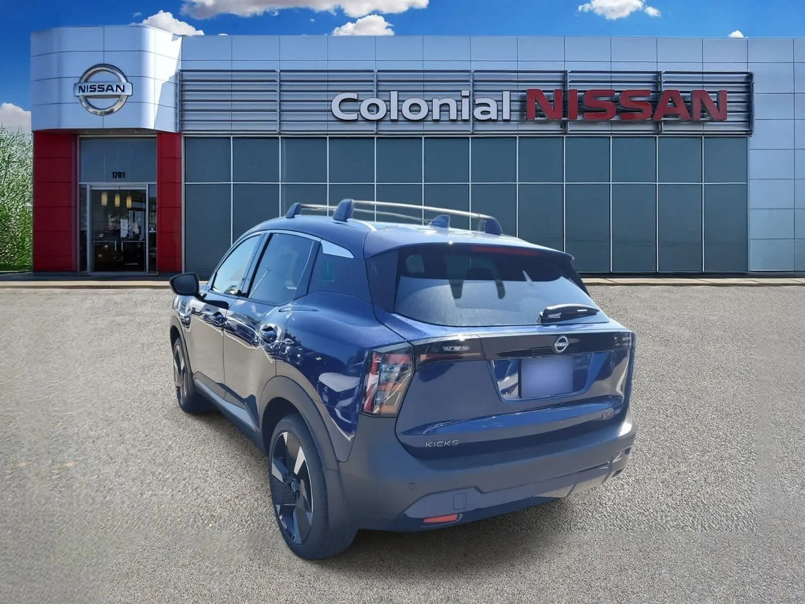 2025 Nissan Kicks SR photo 4