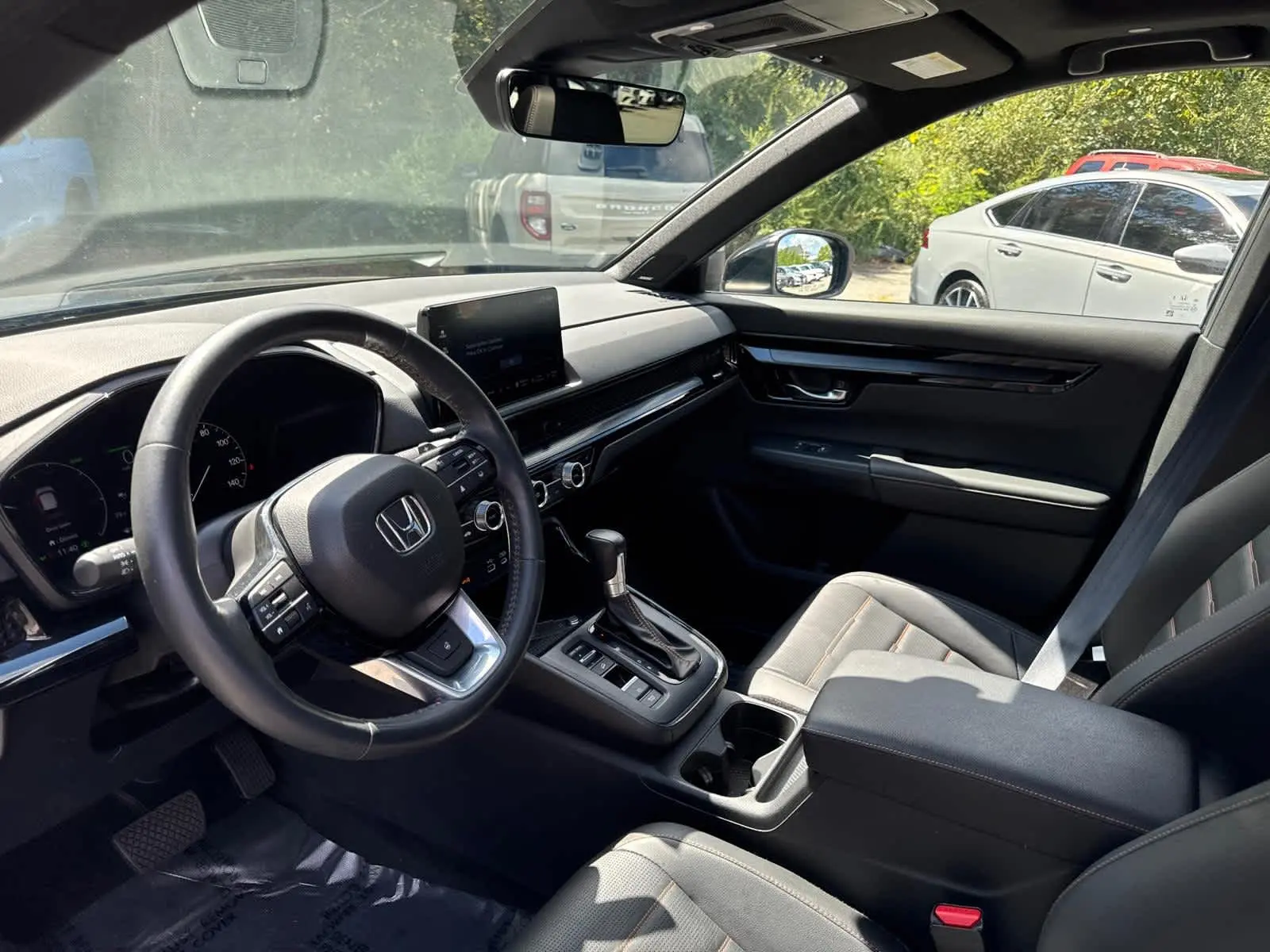 2024 Honda CR-V Hybrid Sport Touring photo 8