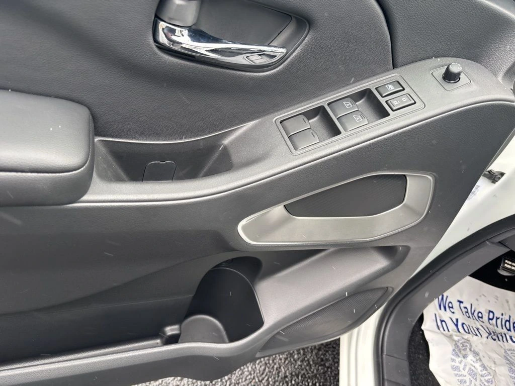 2026 Nissan Frontier SV - Photo 18