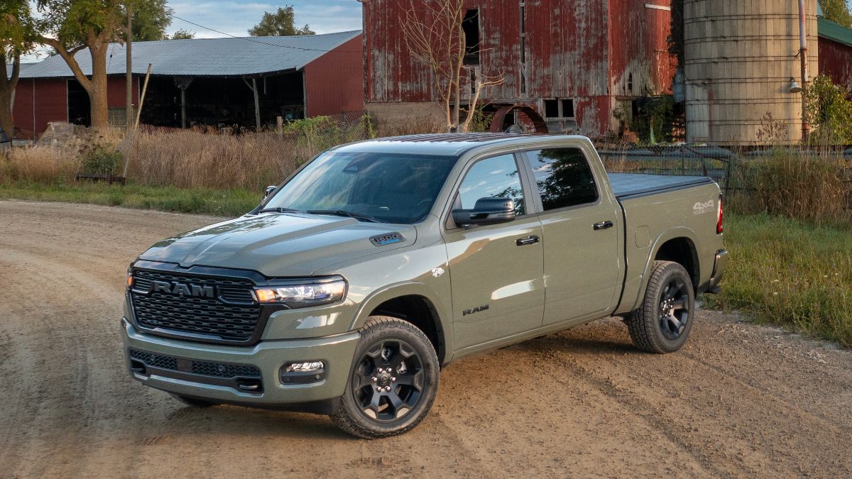 2026 RAM 1500 Exterior Driver Side Front Profile