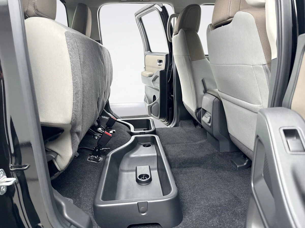 2023 Nissan Frontier SV - Photo 21