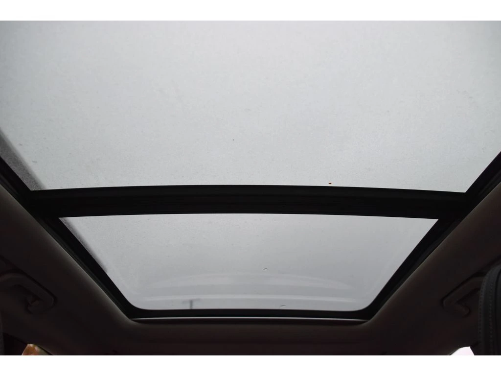 2022 Volvo - image 14