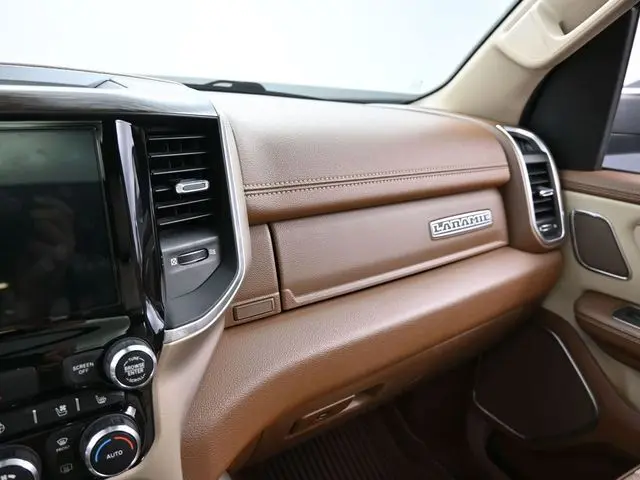 2019 Ram 1500 Laramie photo 21