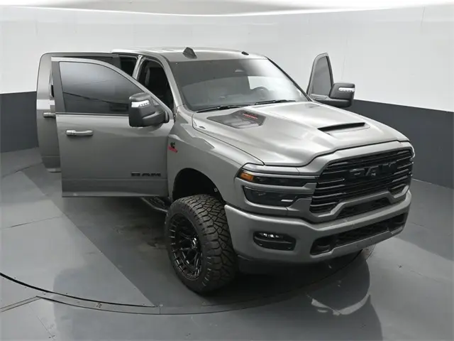 2025 Ram 2500 Laramie photo 38