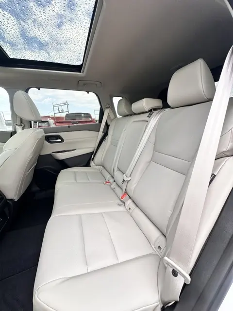 2026 Nissan Rogue SV photo 22