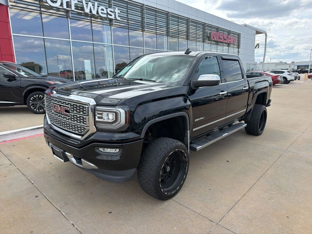 2018 GMC Sierra 4WD Crew Cab Short Box's photo
