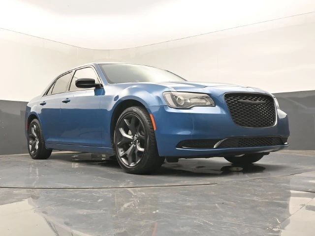 2023 Chrysler 300 Touring