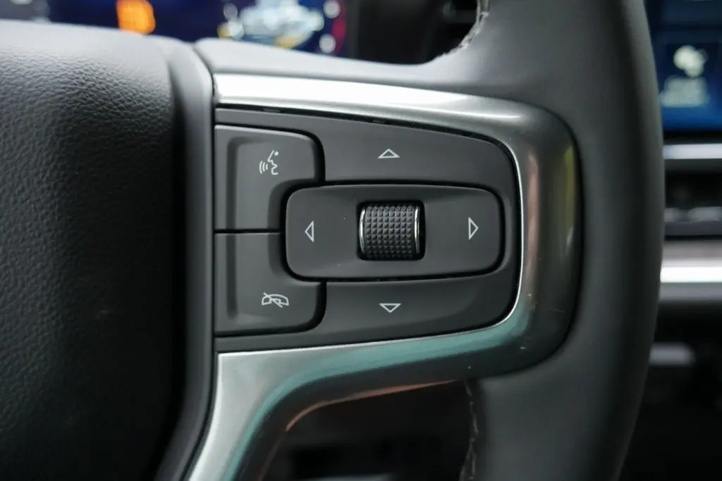 2026 Chevrolet Silverado LTZ photo 14