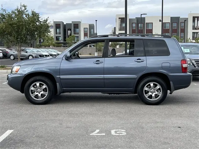 Used 2005 Toyota Highlander Base with VIN JTEEP21A750096927 for sale in Las Vegas, NV