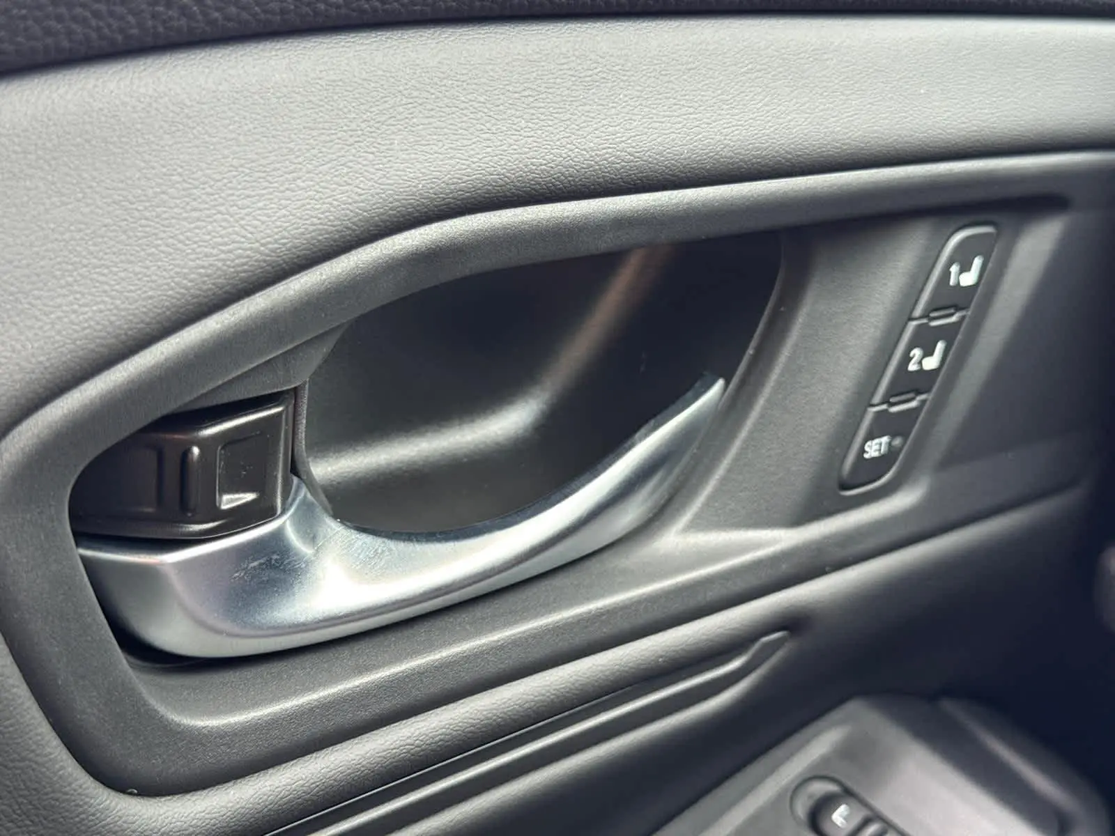 2025 Honda Accord Hybrid EX-L photo 24