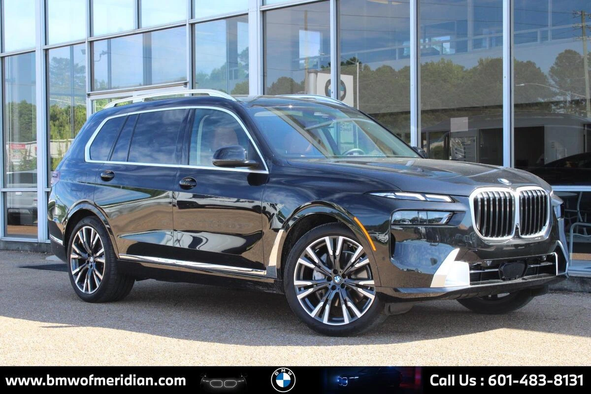 2025 BMW X7 xDrive40i's photo