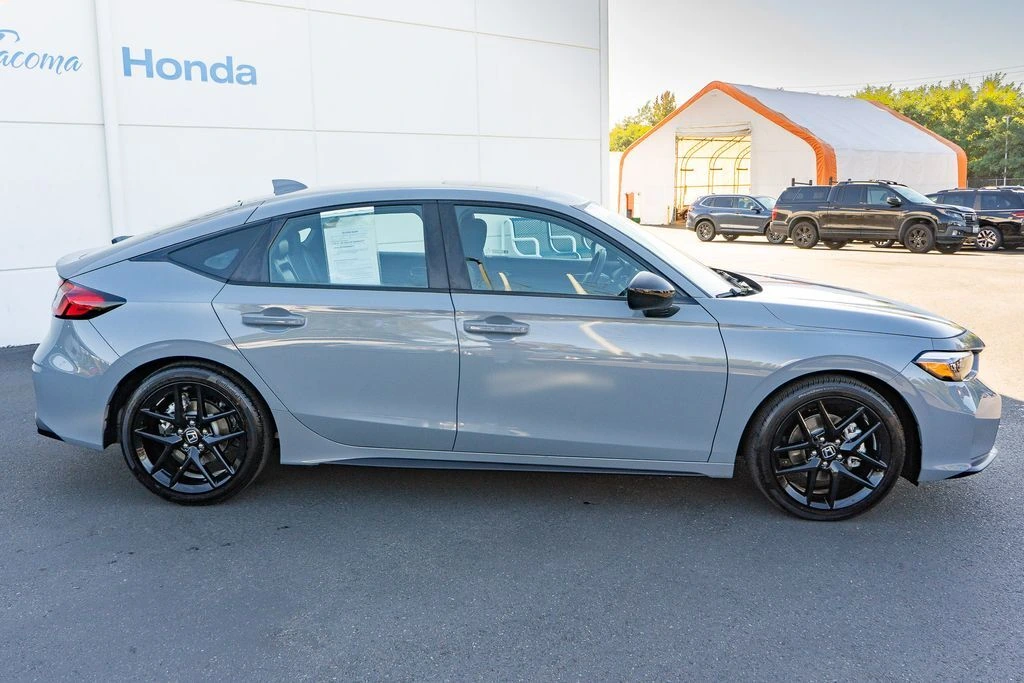 2026 Honda Civic Hatchback Sport - Photo 15
