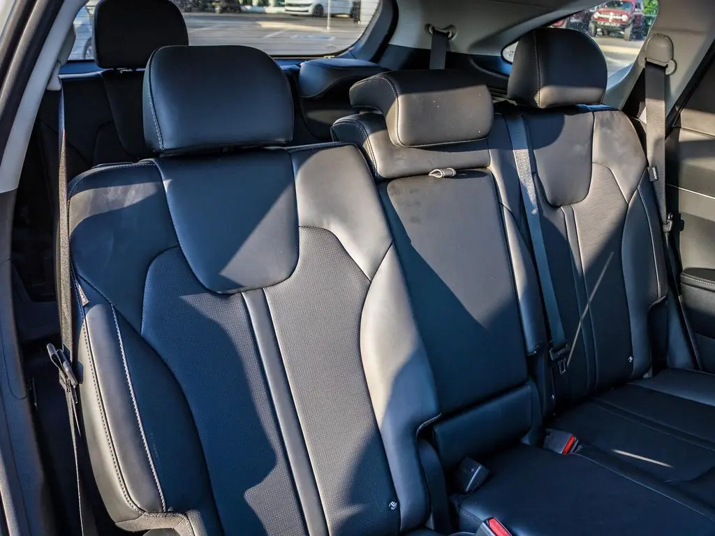 2025 Kia Sorento S photo 15