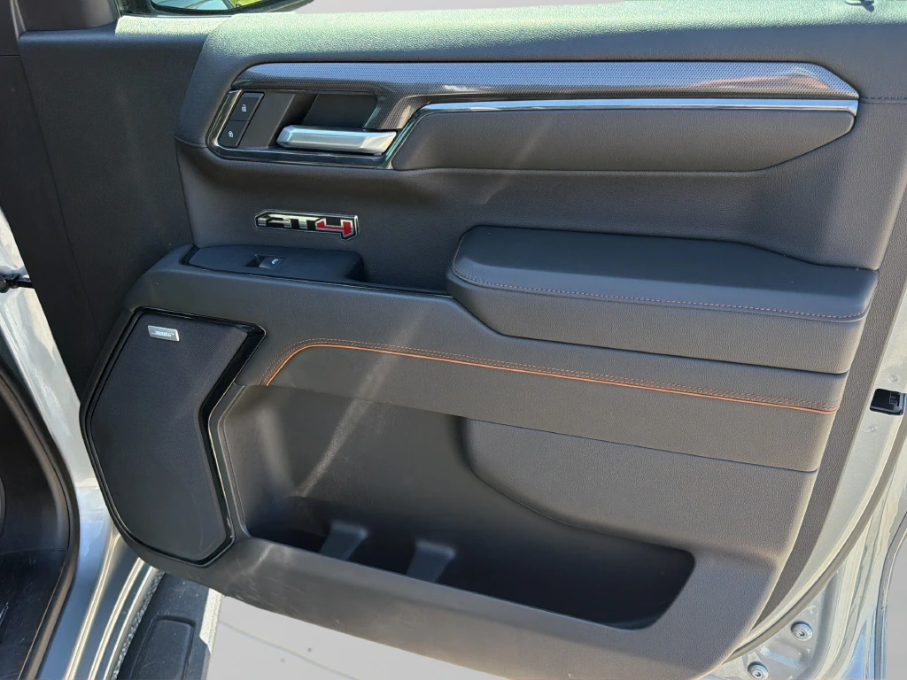 2024 GMC Sierra 1500 AT4 - Photo 9