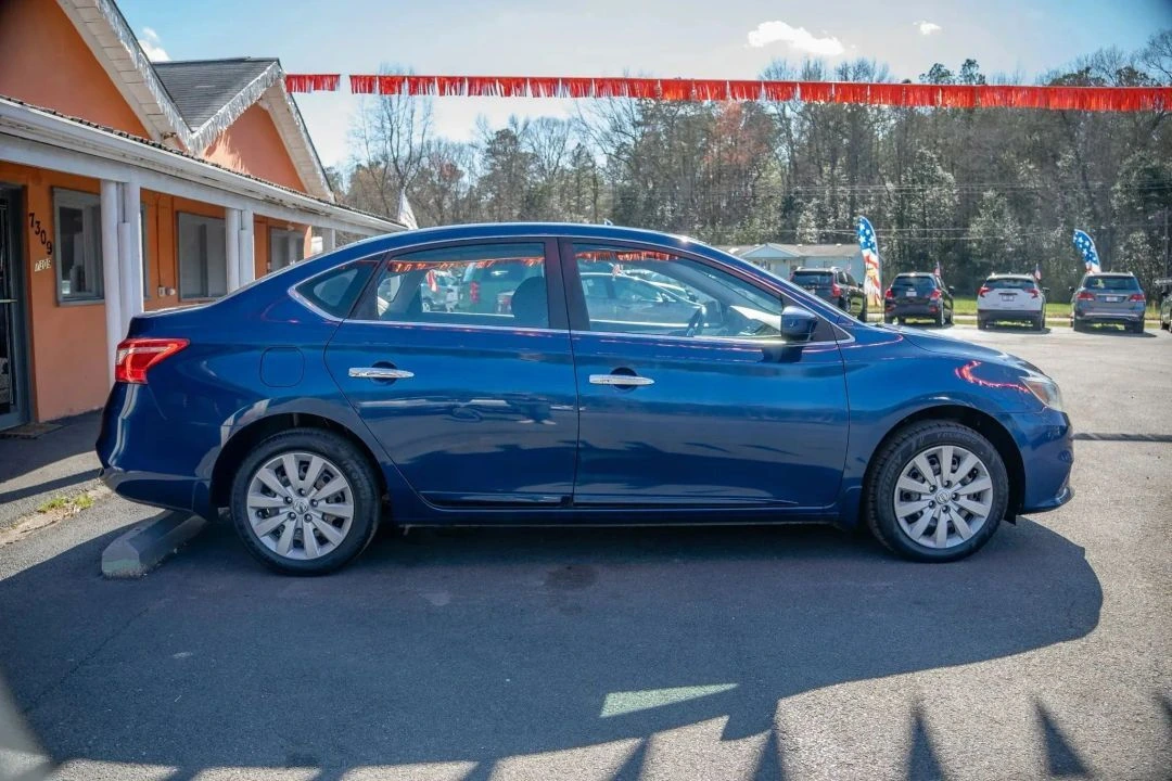 2016 Nissan Sentra S - Photo 14