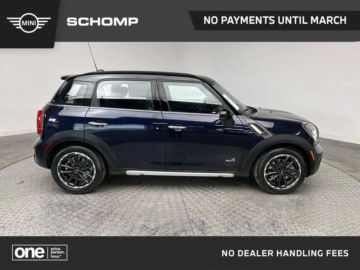 2015 MINI Countryman Countryman S's photo