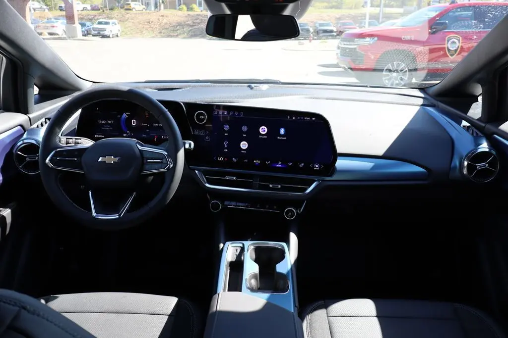 2026 Chevrolet Equinox LT photo 39