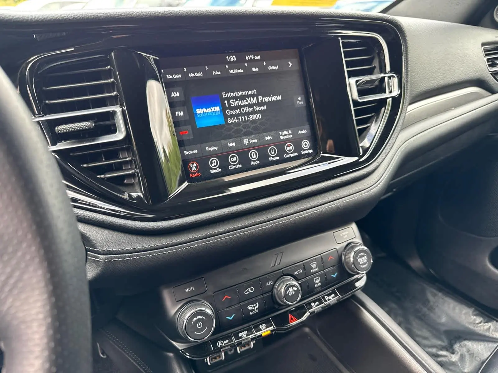 2023 Dodge Durango SXT photo 23