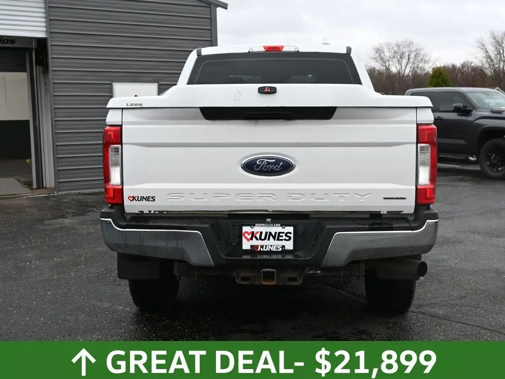 2017 Ford F-250 XL photo 3
