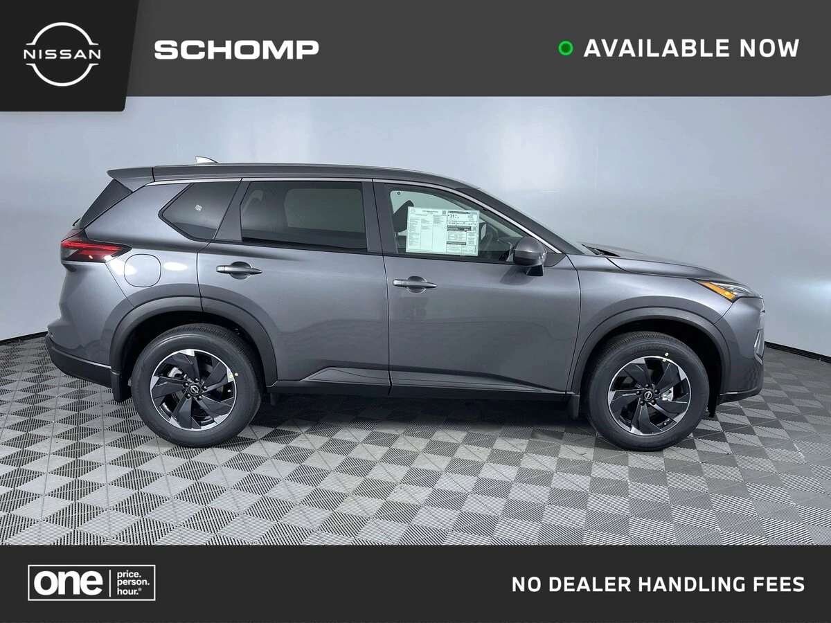 2026 Nissan Rogue SV's photo