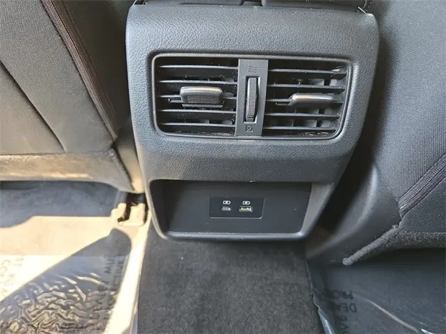 2021 Nissan Rogue SV photo 14
