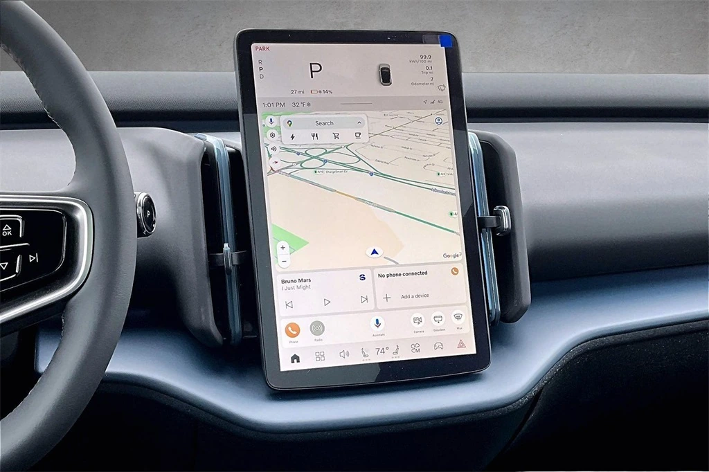 2026 Volvo - image 6