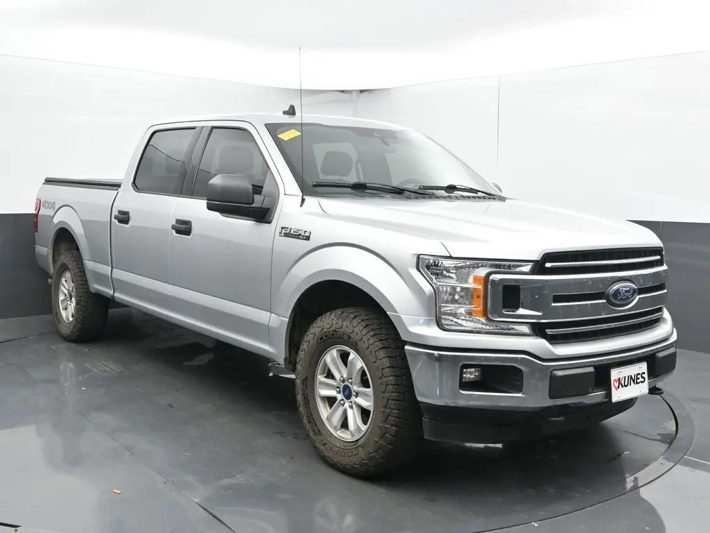 2019 Ford F-150 XLT photo 2