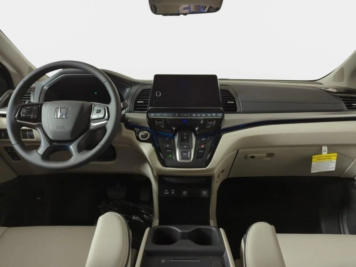 2026 Honda Odyssey Touring - Photo 12