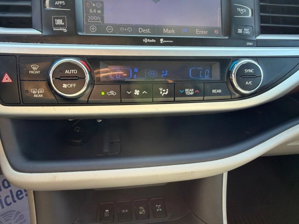 2015 Toyota Highlander Limited - Photo 24