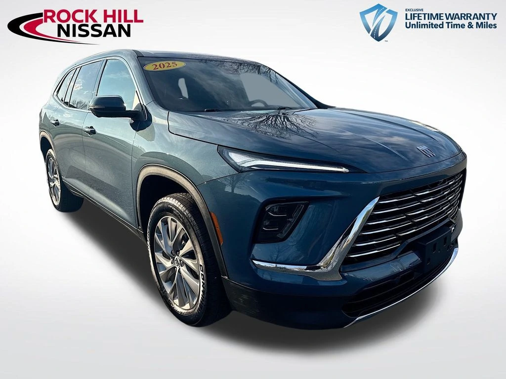 2025 Buick Enclave Preferred's photo