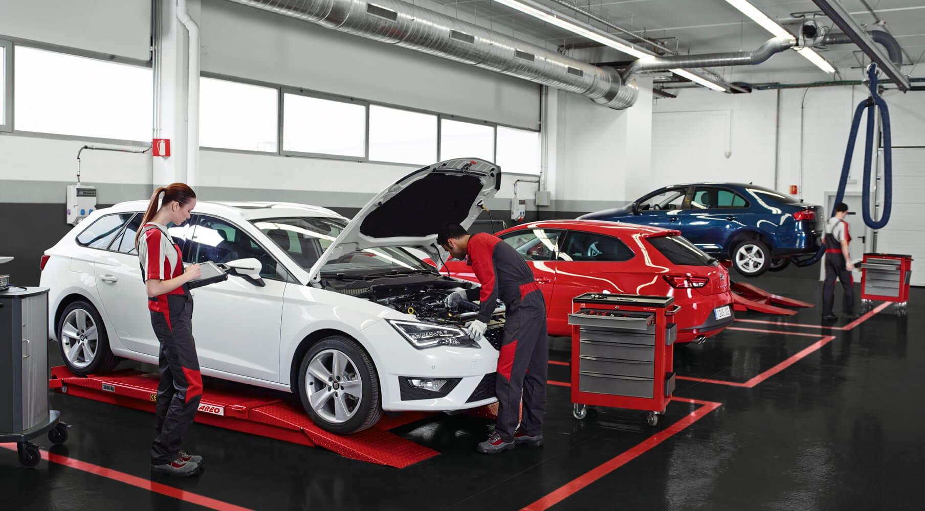 Buckeye Nissan Collision Center logo