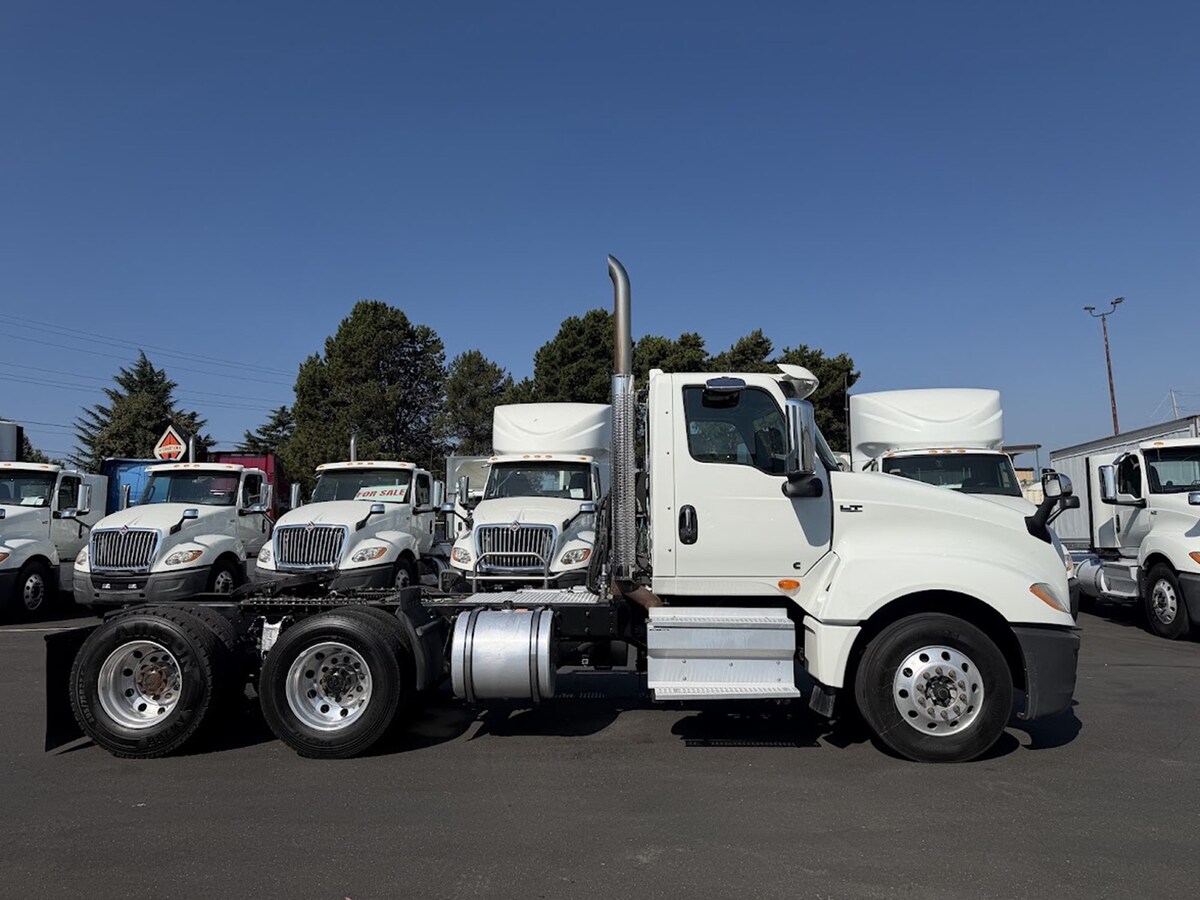 2020 International LT in Pasco, WA — photo 4