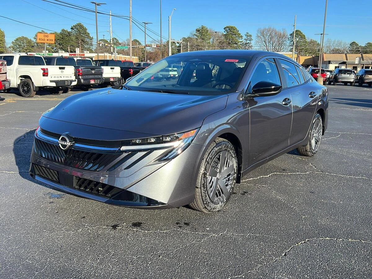 2026 Nissan Sentra S's photo