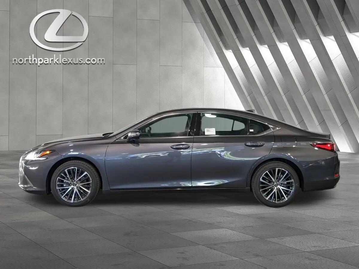 2025 Lexus ES 350's photo